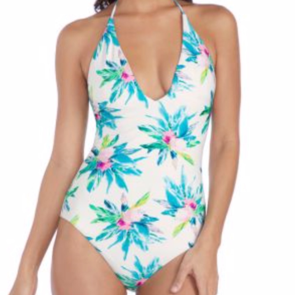 Swimwear Radio Fiji
